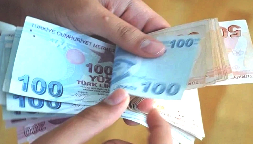 2002 sigorta girişi olanlar ne zaman emekli olacak? Kadın: 45 yaş / 6.550 prim. Erkek: 47 yaş / 6.550 prim.